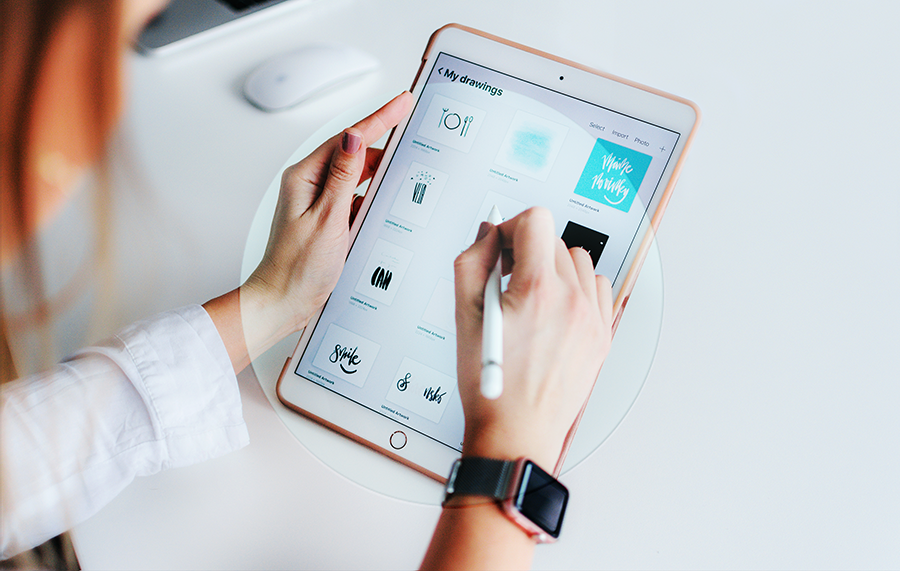 Sunglasses with blue lenses for screen