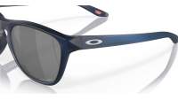 Oakley Manorburn OO9479 16 56-18 Matte Trans Blue