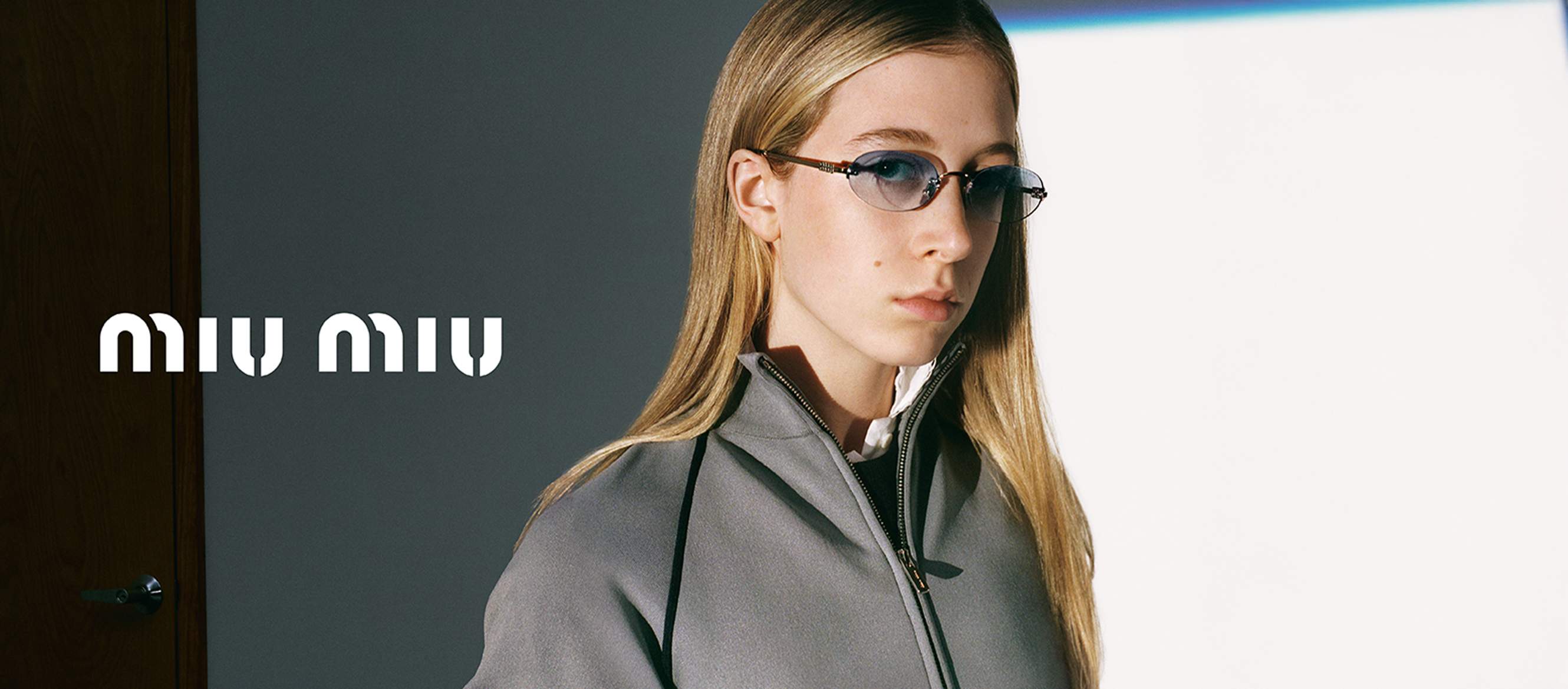 MIU MIU LUNETTES DE SOLEIL FEMME