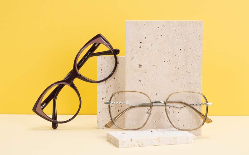 Lunettes de vue et montures optiques